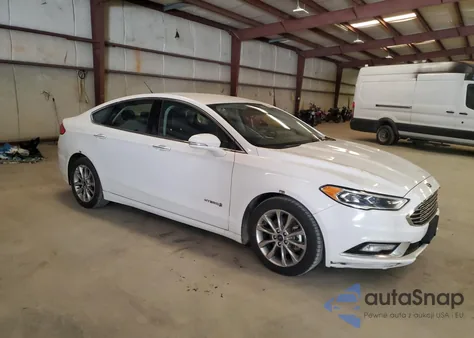 2017 Ford Fusion Se Hybrid z USA, uszkodzony, nr VIN 3FA6P0LU7HR409585